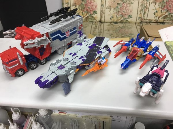 Titans Return Siege On Cybertron Boxset   In Hand Images  (5 of 13)